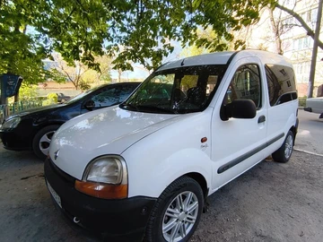 Авто Renault Kangoo Passenger 2000 № 8739782