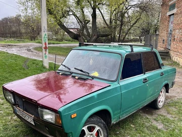 Авто ВАЗ 2107 1986 № 8739861