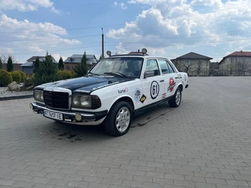 Авто Mercedes E Серия 1982 № 8739884