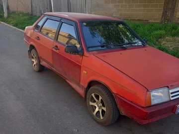 Авто ВАЗ 2109 1992 № 8740130