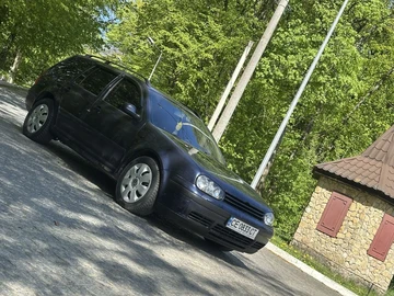 Авто Volkswagen Golf 2001 № 8740176