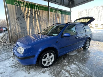 Авто Volkswagen Golf 2000 № 8740259