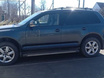 Авто Volkswagen Touareg 2005 № 8740401