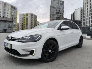 Авто Volkswagen Golf 2019 № 8740422