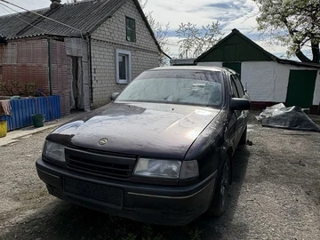 Авто Opel Vectra 1990 № 8740494