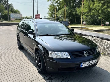 Авто Volkswagen Passat Variant 1999 № 8740497