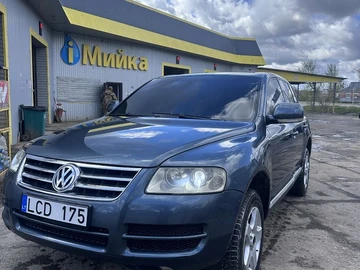 Авто Volkswagen Touareg 2005 № 8740618