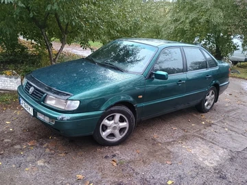 Авто Volkswagen Passat Sedan 1994 № 8740726