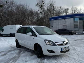 Авто Opel Zafira 2013 № 8740832