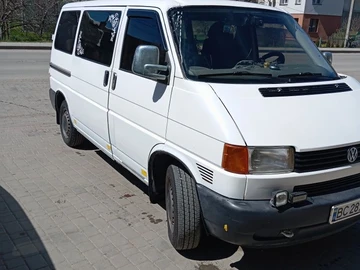 Авто Volkswagen Transporter 1996 № 8740875
