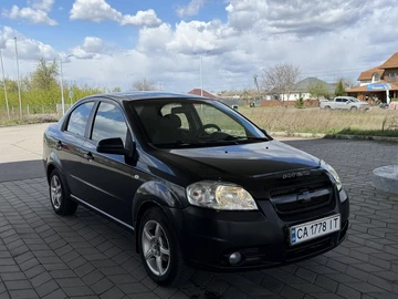 Авто Chevrolet Aveo 2009 № 8740900