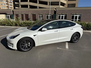 Авто Tesla Model 3 2021 № 8740914