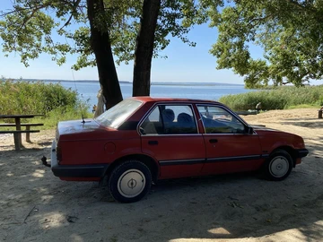 Авто Opel Ascona 1982 № 8741027