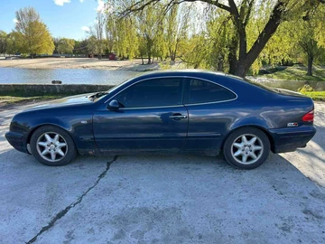 Авто Mercedes Clk Серия 1998 № 8741058