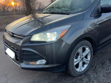 Авто Ford Escape 2015 № 8741073