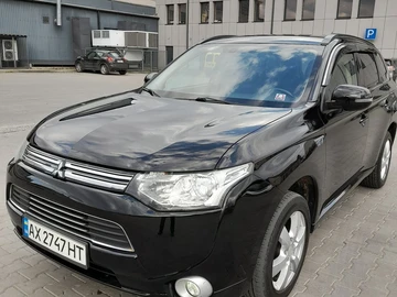 Авто Mitsubishi Outlander 2014 № 8741125