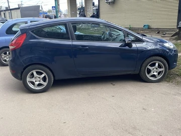 Авто Ford Fiesta 2011 № 8741166