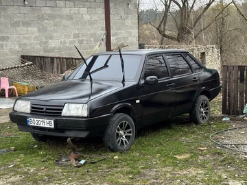 Авто ВАЗ 21099 1993 № 8741275