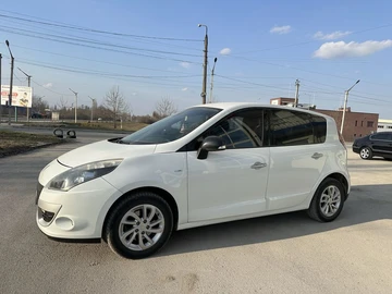 Авто Renault Scenic 2011 № 8741556