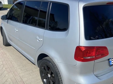 Авто Volkswagen Touran 2011 № 8741589