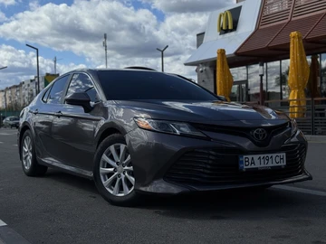 Авто Toyota Camry 2018 № 8741599