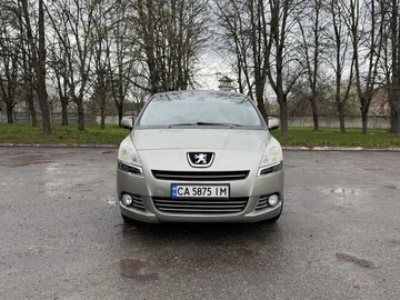 Авто Peugeot 5008 2010 № 8741820