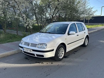 Авто Volkswagen Golf 2000 № 8742029