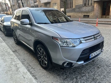 Авто Mitsubishi Outlander 2015 № 8742032