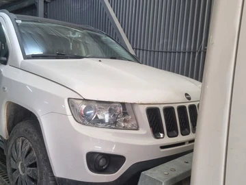 Авто Jeep Cj8 2011 № 8742071