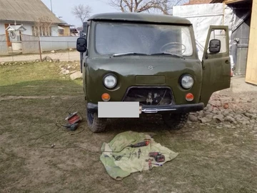 Авто УАЗ 3303 1990 № 8742093