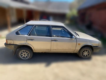 Авто ВАЗ 2109 1990 № 8742195