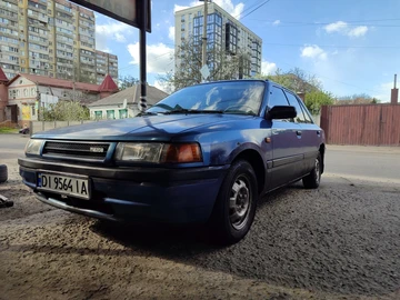 Авто Mazda 323 1990 № 8742207