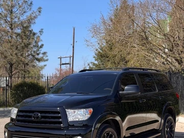 Авто Toyota Sequoia 2010 № 8742212