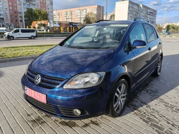 Авто Volkswagen Golf Plus 2008 № 8742219