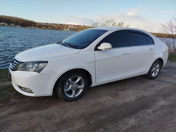 Авто Geely Emgrand 2013 № 8742241