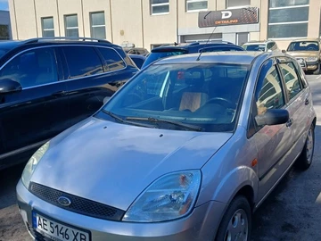Авто Ford Fiesta 2004 № 8742255
