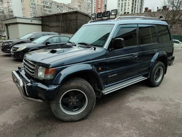 Авто Mitsubishi Pajero 1997 № 8742262
