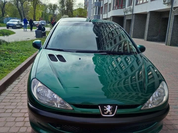 Авто Peugeot 206 2004 № 8742282