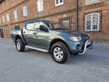 Авто Mitsubishi L 200 1990 № 8742440