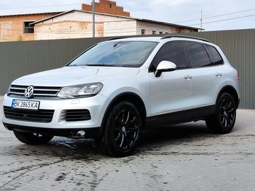 Авто Volkswagen Touareg 2010 № 8742618