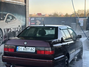 Авто Volkswagen Vento 1993 № 8742630