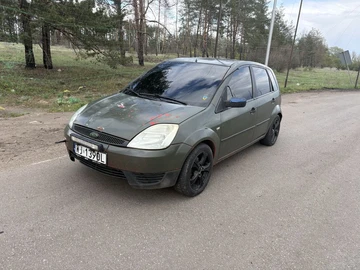 Авто Ford Fiesta 2002 № 8742784