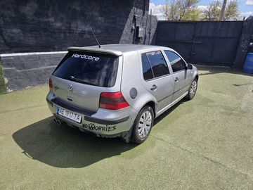 Авто Volkswagen Golf 2002 № 8742806