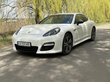 Авто Porsche Panamera 2010 № 8743273