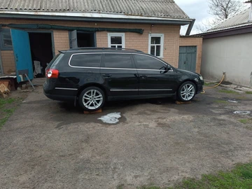 Авто Volkswagen Passat Variant 2009 № 8743289