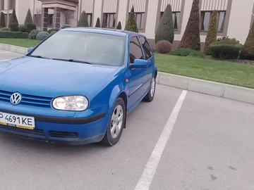 Авто Volkswagen Golf 1999 № 8743332