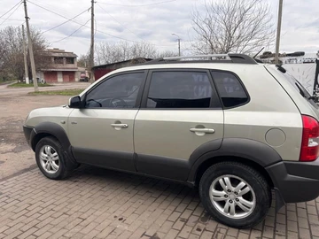 Авто Hyundai Tucson 2006 № 8743351
