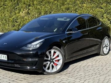 Авто Tesla Model 3 2019 № 8743482