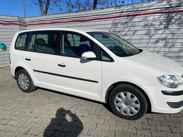 Авто Volkswagen Touran 2008 № 8743884