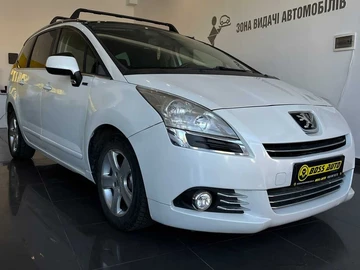 Авто Peugeot 5008 2012 № 8743897